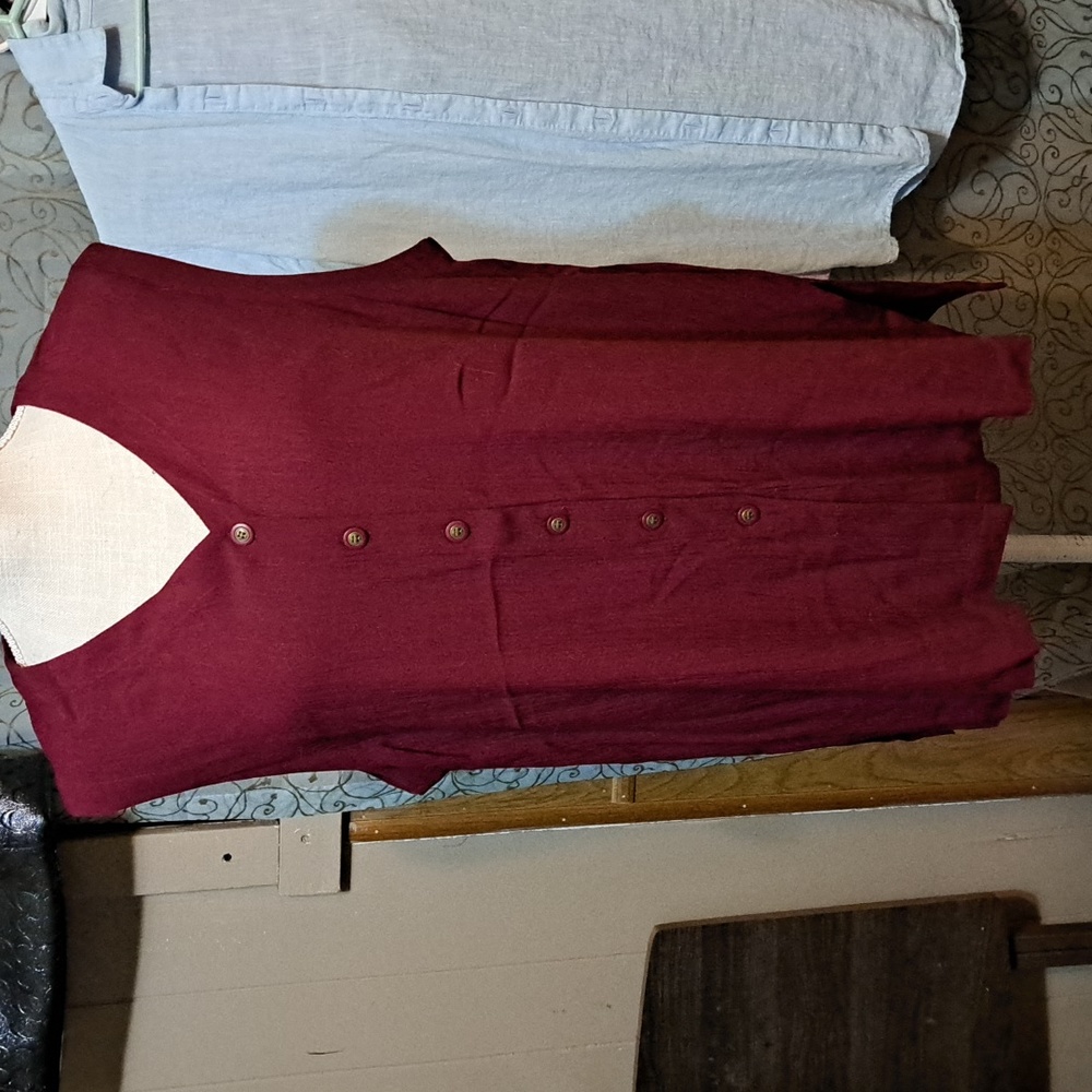 Size large  Lee David sleevless top
